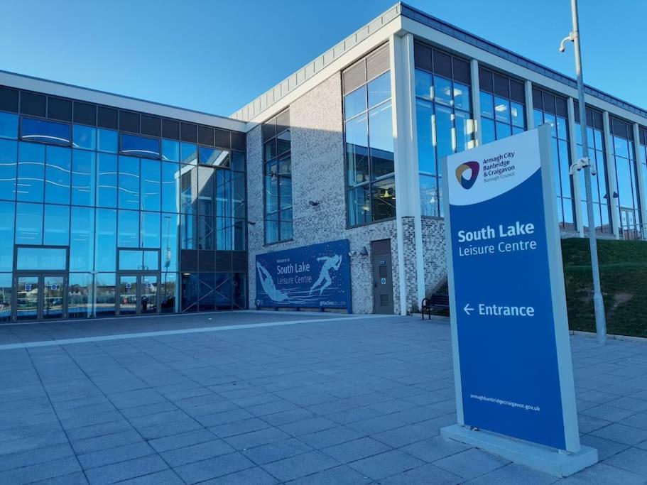 Вилла South Lake House - 300M To South Lake Leisure Centre Derrymacash Экстерьер фото